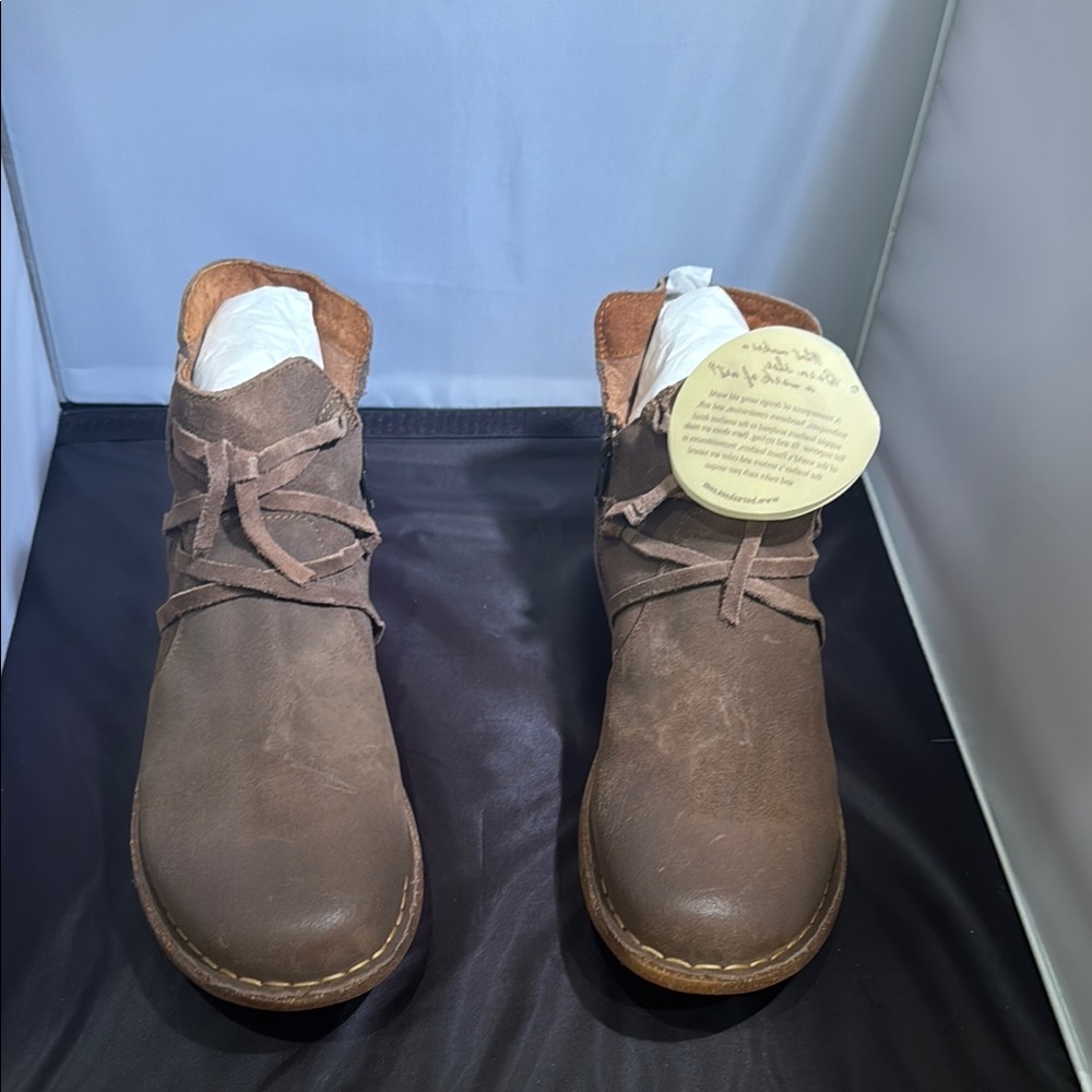 Born Brown Lace Up Boots with Smooth Leather Uppers